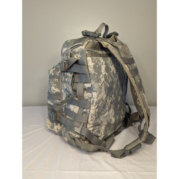 Combo 3-Day Assault Pack w/ Hydration System 3L with Bladder - USGI Army UCP ACU - Picture 5 of 14